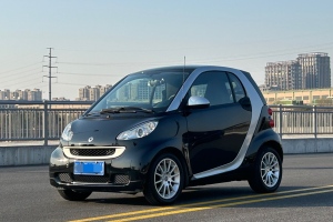 fortwo smart 1.0 MHD 硬頂激情版