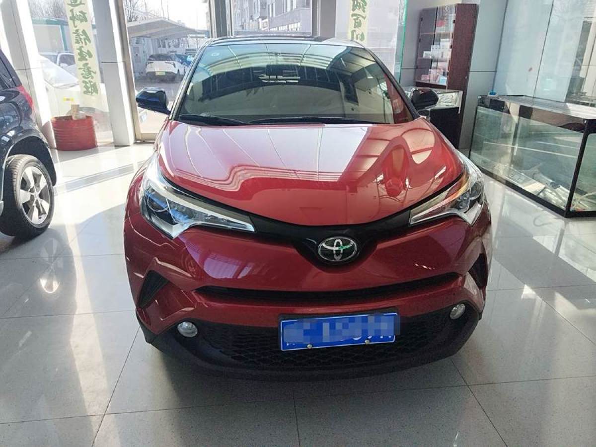 豐田 C-HR  2020款 2.0L 領(lǐng)先版圖片