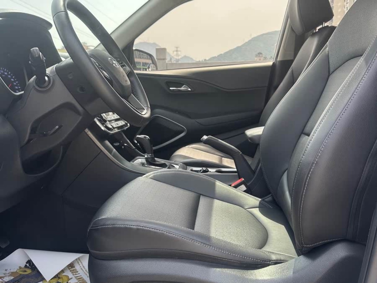 現(xiàn)代 ix35  2019款 2.0L 自動(dòng)兩驅(qū)智勇?暢享版 國(guó)VI圖片