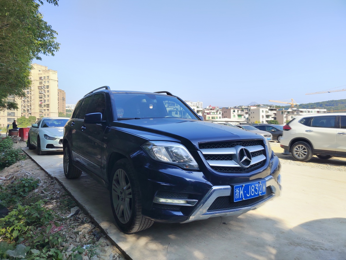 奔馳 奔馳GLK級(jí)  2015款 GLK 260 4MATIC 動(dòng)感型 極致版圖片