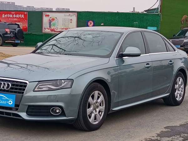 奥迪 奥迪A4L  2012款 2.0 TFSI 自动标准型