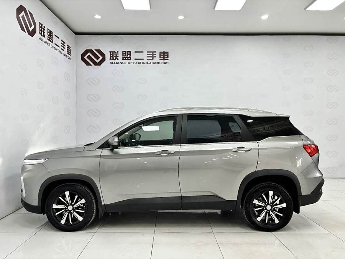 寶駿 530  2019款  1.5T CVT尊貴型 國VI圖片