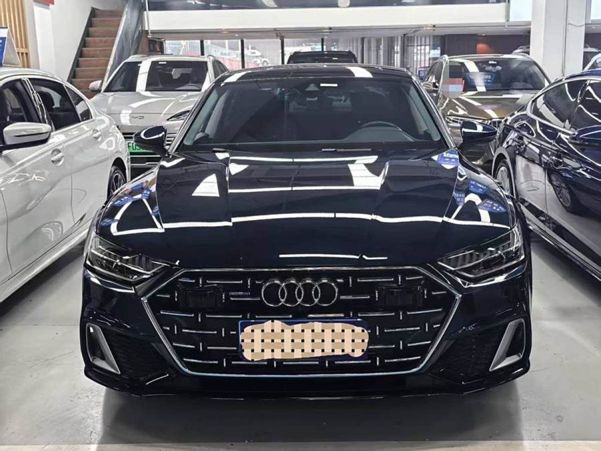 奧迪 奧迪A7L  2024款 45TFSI S-line 筑夢(mèng)型 流晶套裝圖片