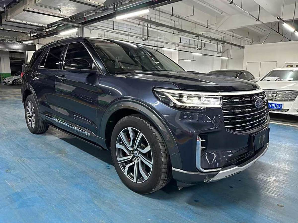 福特 探險(xiǎn)者  2023款 EcoBoost 285 四驅(qū)鈦金版 7座圖片