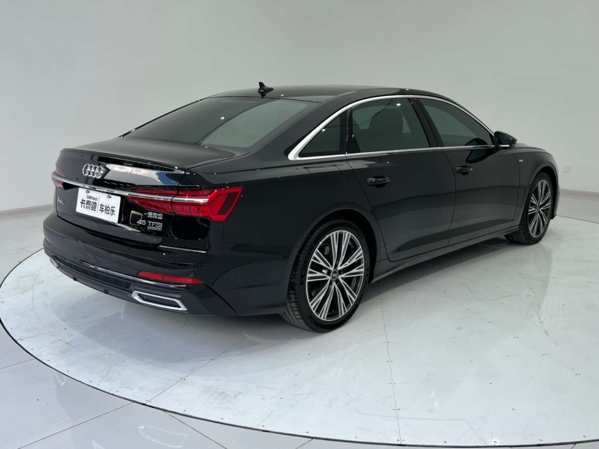 奧迪 奧迪A6L  2022款 40 TFSI 豪華動感型圖片