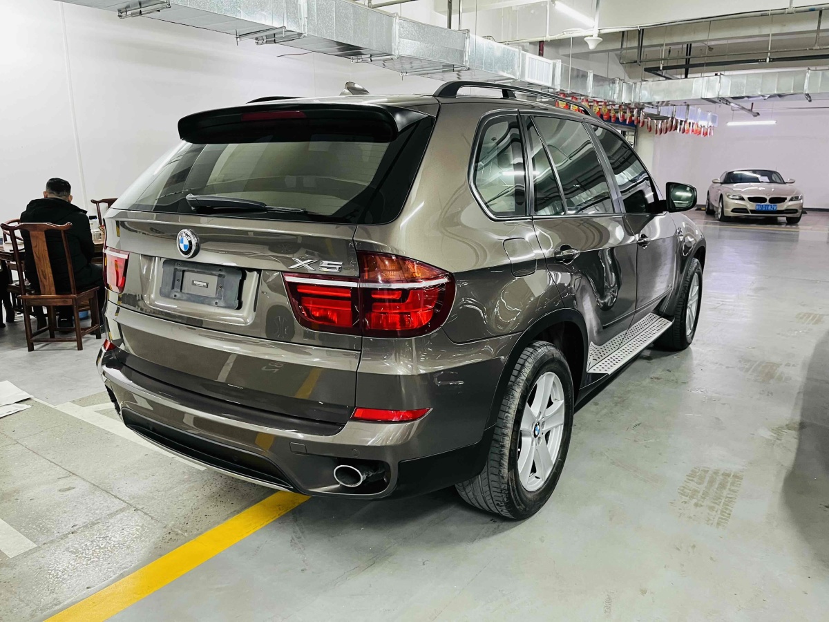 寶馬 寶馬X5  2011款 xDrive35i 領(lǐng)先型圖片