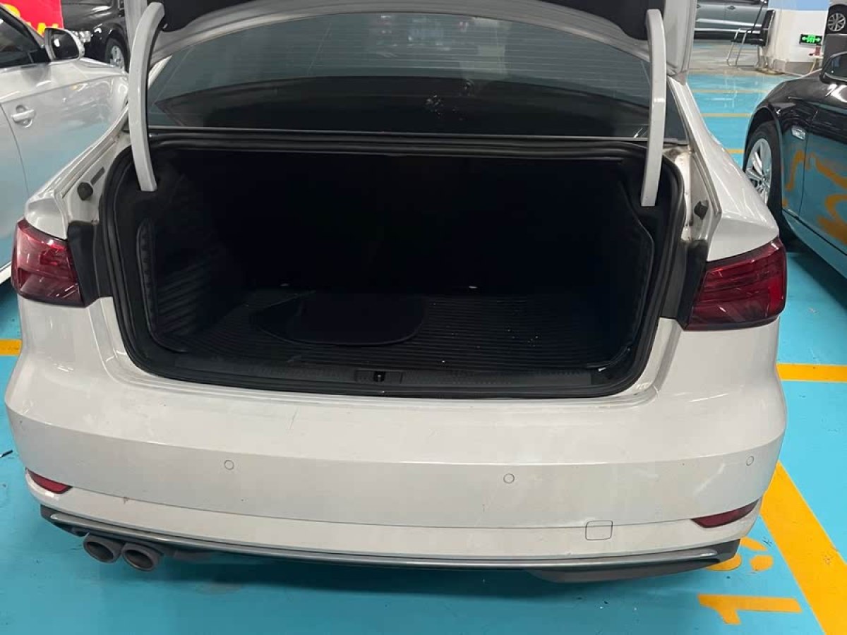 奧迪 奧迪A3  2019款 Limousine 35 TFSI 進(jìn)取型 國(guó)VI圖片