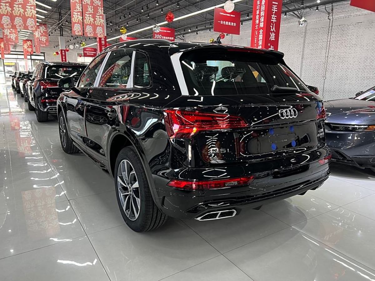 奧迪 奧迪Q5L  2025款 40 TFSI 豪華動(dòng)感型圖片