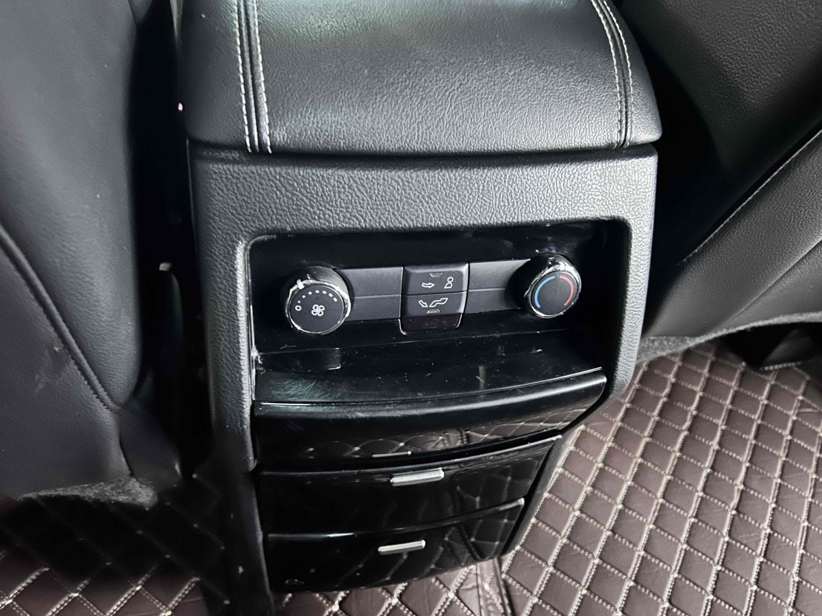 福特 銳界  2016款 EcoBoost 245 兩驅(qū)豪銳型 7座圖片