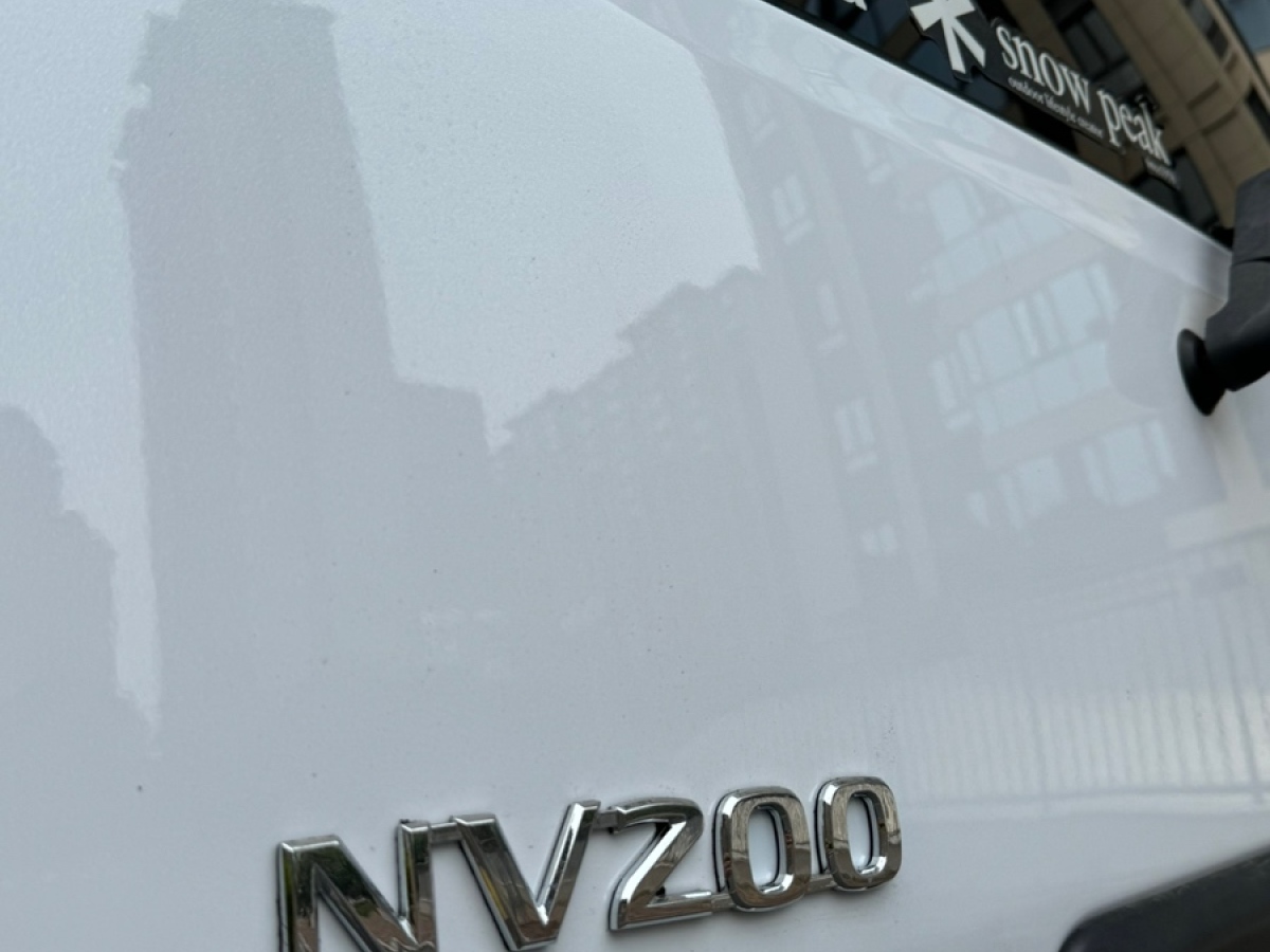 2014年11月日产 NV200  2014款 1.6L CVT尊贵型 国IV