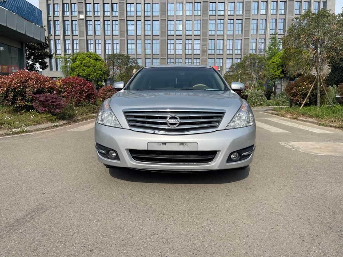 日產(chǎn) 天籟  2011款 2.0L XE標(biāo)準(zhǔn)版圖片