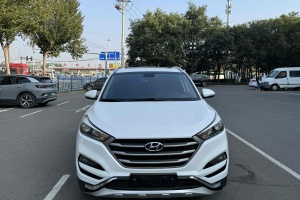 途胜 现代 1.6T 双离合两驱智能型