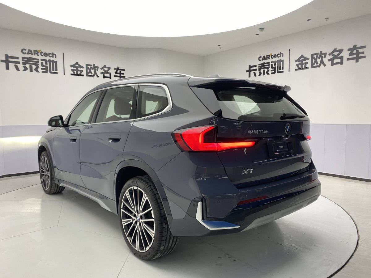 寶馬 寶馬X1  2023款 xDrive25Li X設(shè)計(jì)套裝圖片