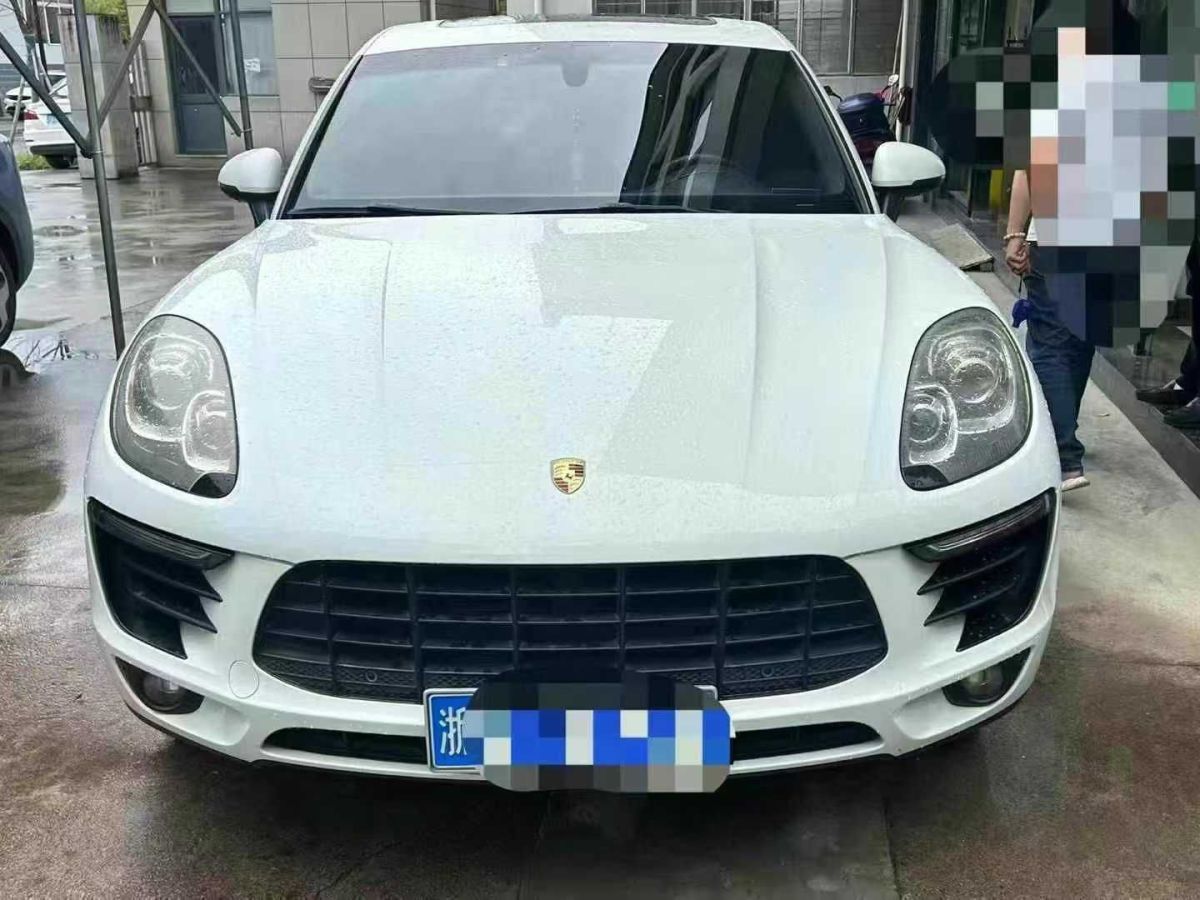 保時(shí)捷 Macan 圖片