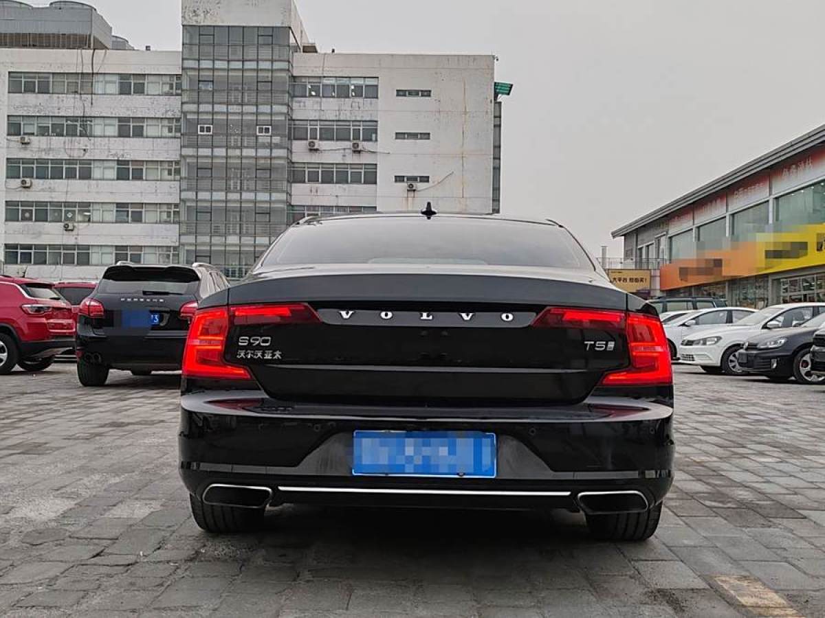 沃爾沃 S90  2020款 改款 T5 智遠(yuǎn)豪華版圖片