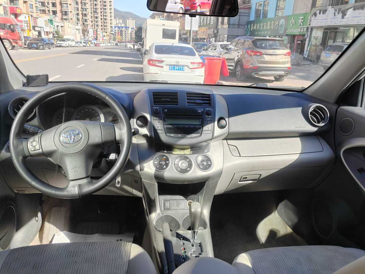 2010年3月豐田 RAV4  2019款 榮放 2.0L CVT兩驅(qū)先鋒版