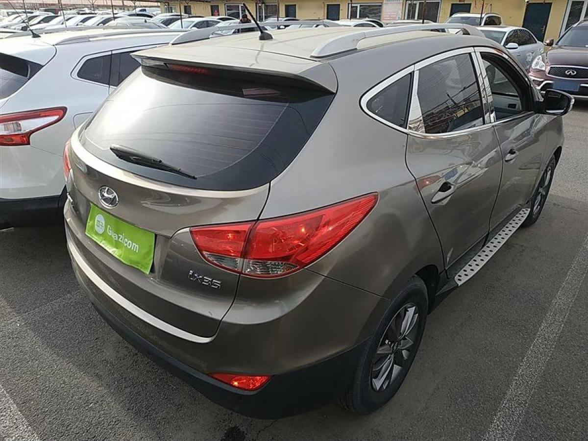 現(xiàn)代 ix35  2015款 2.0L 自動兩驅(qū)舒適型 國V圖片