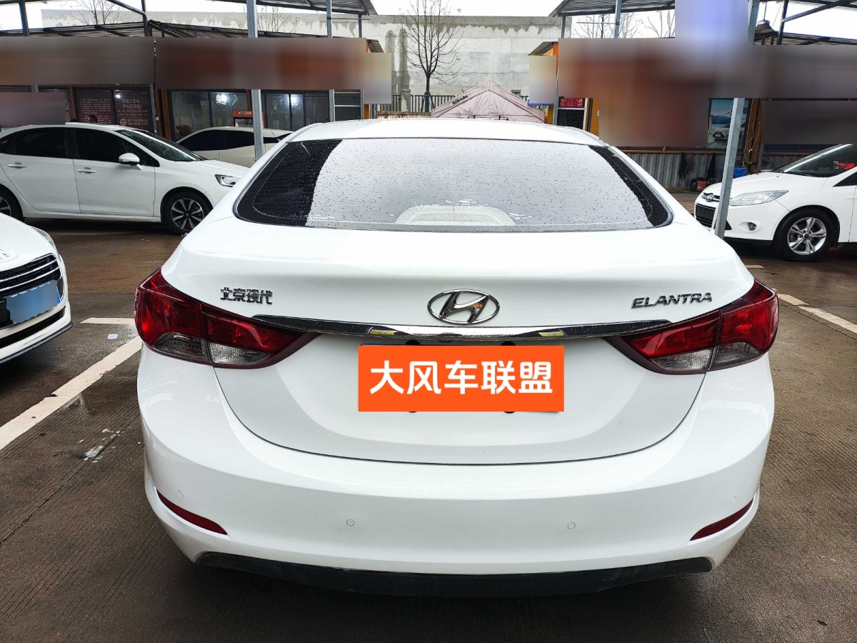 現(xiàn)代 朗動(dòng)  2016款 1.6L 自動(dòng)尊貴型圖片