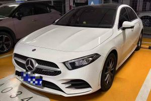 奔馳GLE 奔馳  GLE 350 4MATIC 時(shí)尚型