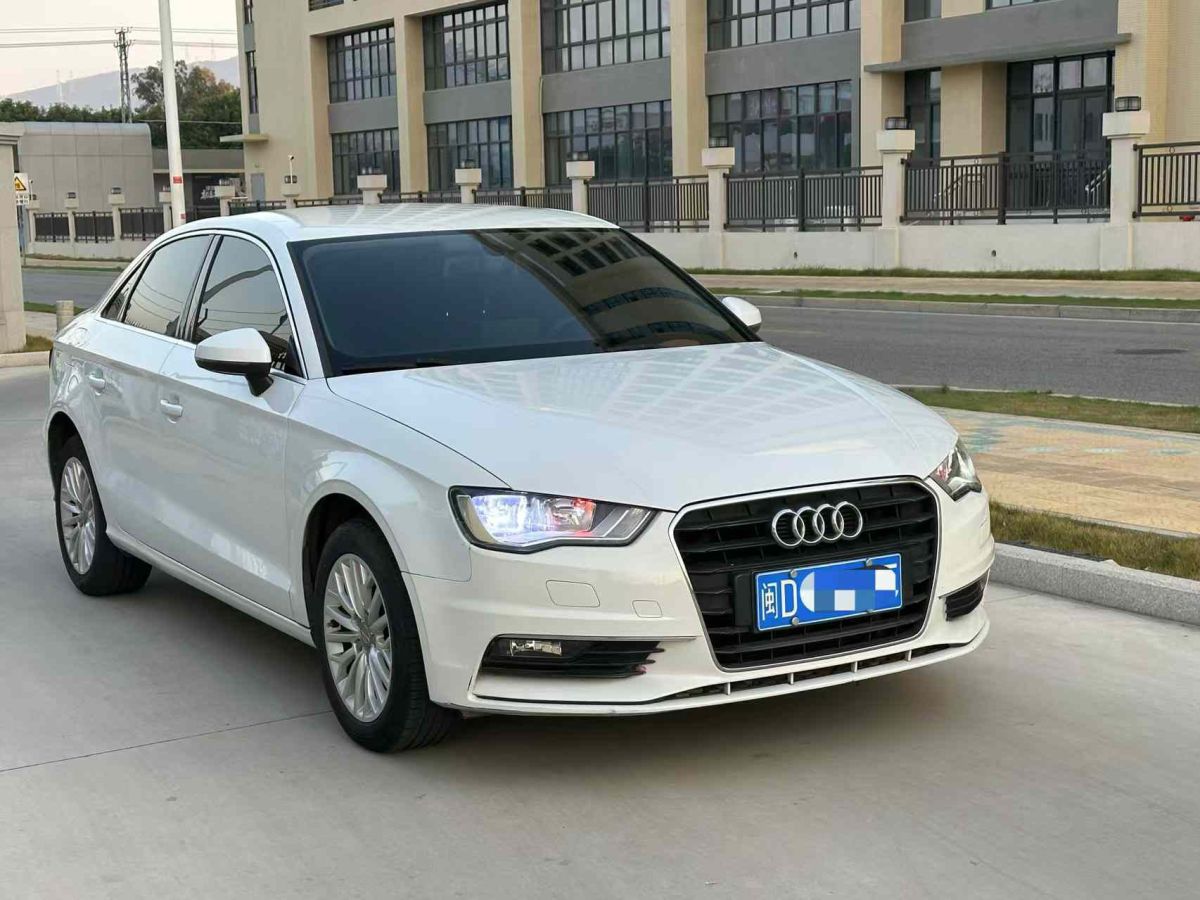 奧迪 奧迪A3  2014款 A3 35 Sportback時(shí)尚型圖片