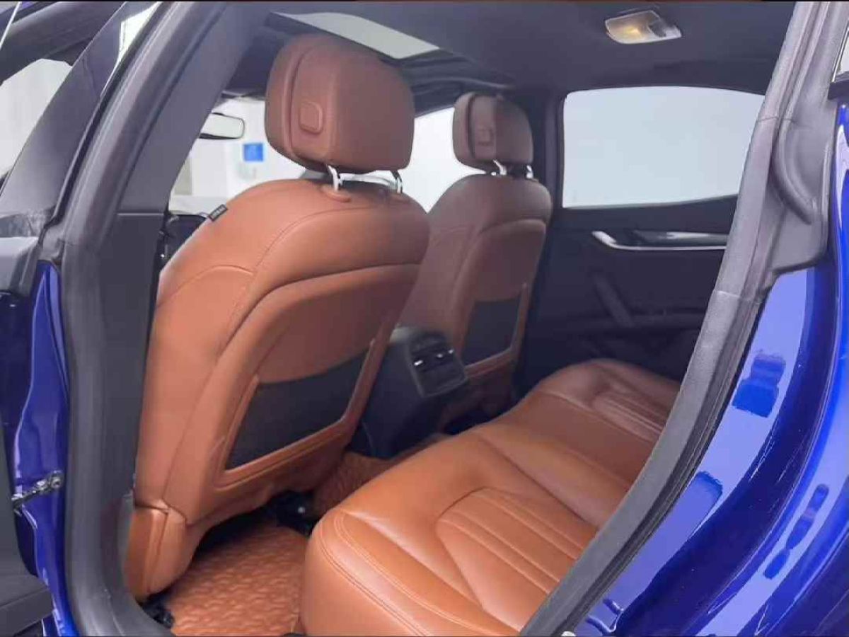 瑪莎拉蒂 Ghibli  2017款 3.0T 標(biāo)準(zhǔn)版圖片
