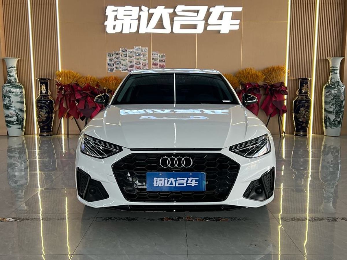 奧迪 奧迪A4L  2022款 40 TFSI 豪華動(dòng)感型圖片