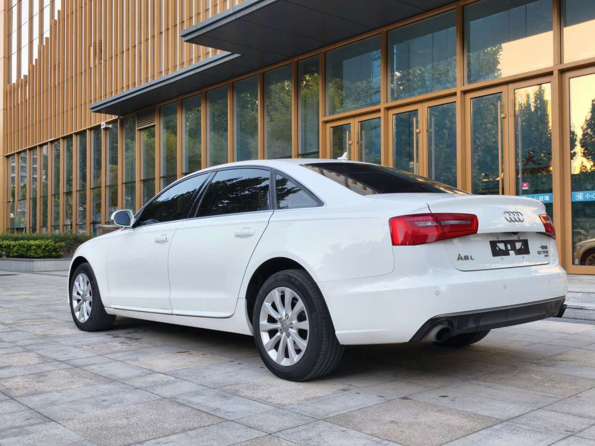 奧迪 奧迪A6L  2014款 TFSI 標(biāo)準(zhǔn)型圖片