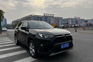 RAV4荣放 丰田 2.0L CVT两驱风尚版