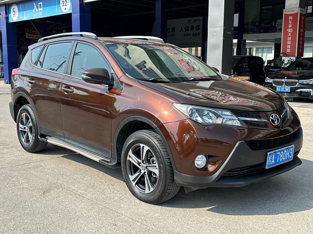 豐田 RAV4榮放  2015款 2.0L CVT兩驅(qū)風(fēng)尚版圖片