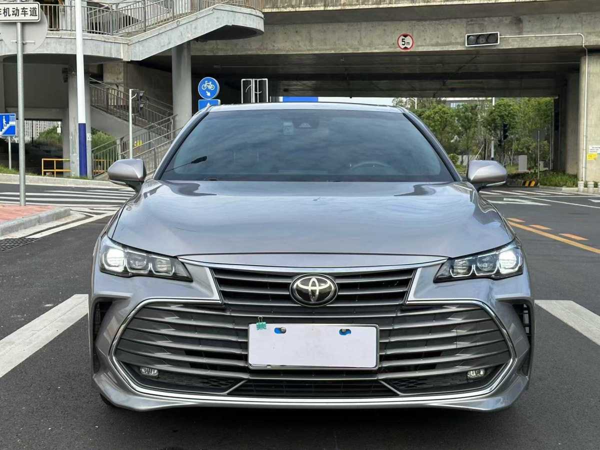 豐田 亞洲龍  2019款 2.0L 豪華版圖片