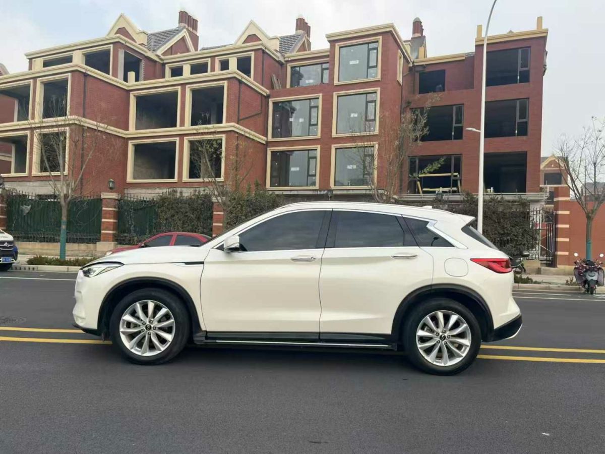 英菲尼迪 QX50  2018款 2.0T 四驅(qū)智能版圖片