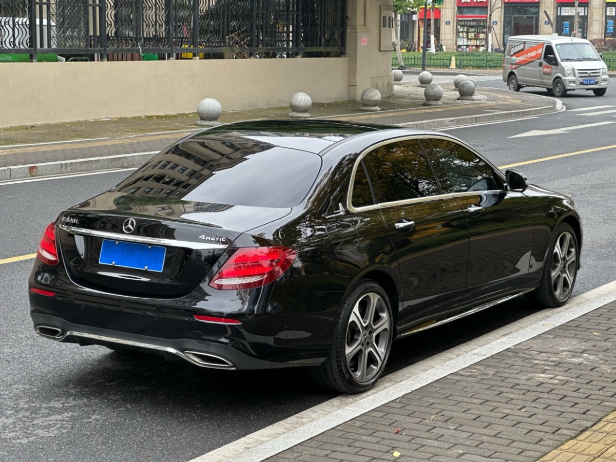 2017年11月奔馳 奔馳E級(jí)  2017款 E 320 L 4MATIC