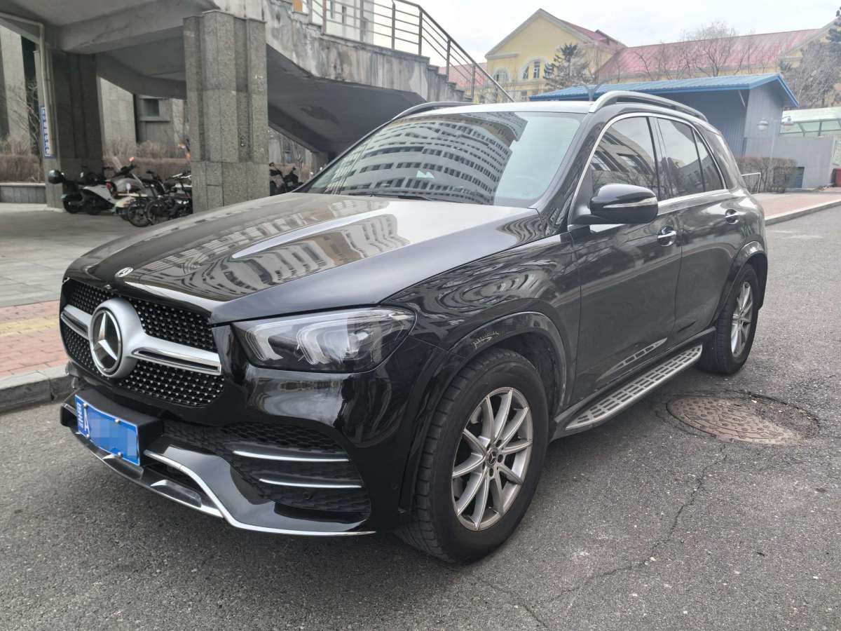 奔馳 奔馳GLE  2020款  GLE 350 4MATIC 時(shí)尚型圖片