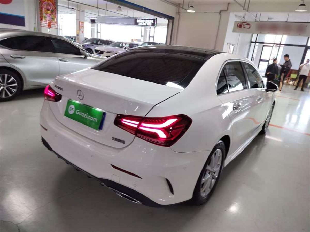 奔馳 奔馳A級  2021款 A 200 L 運(yùn)動轎車時(shí)尚型圖片