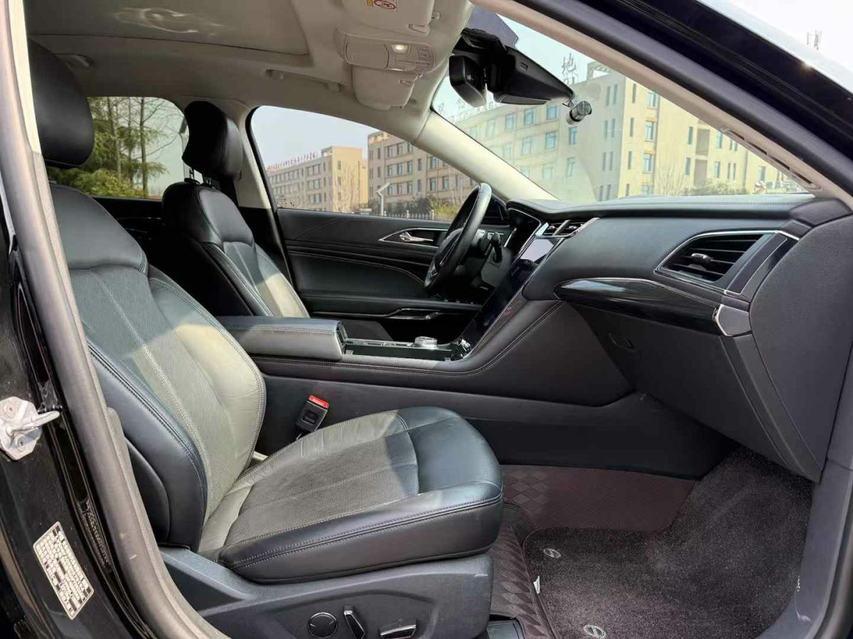 福特 領(lǐng)裕  2021款 EcoBoost 225 尊領(lǐng)型 6座圖片
