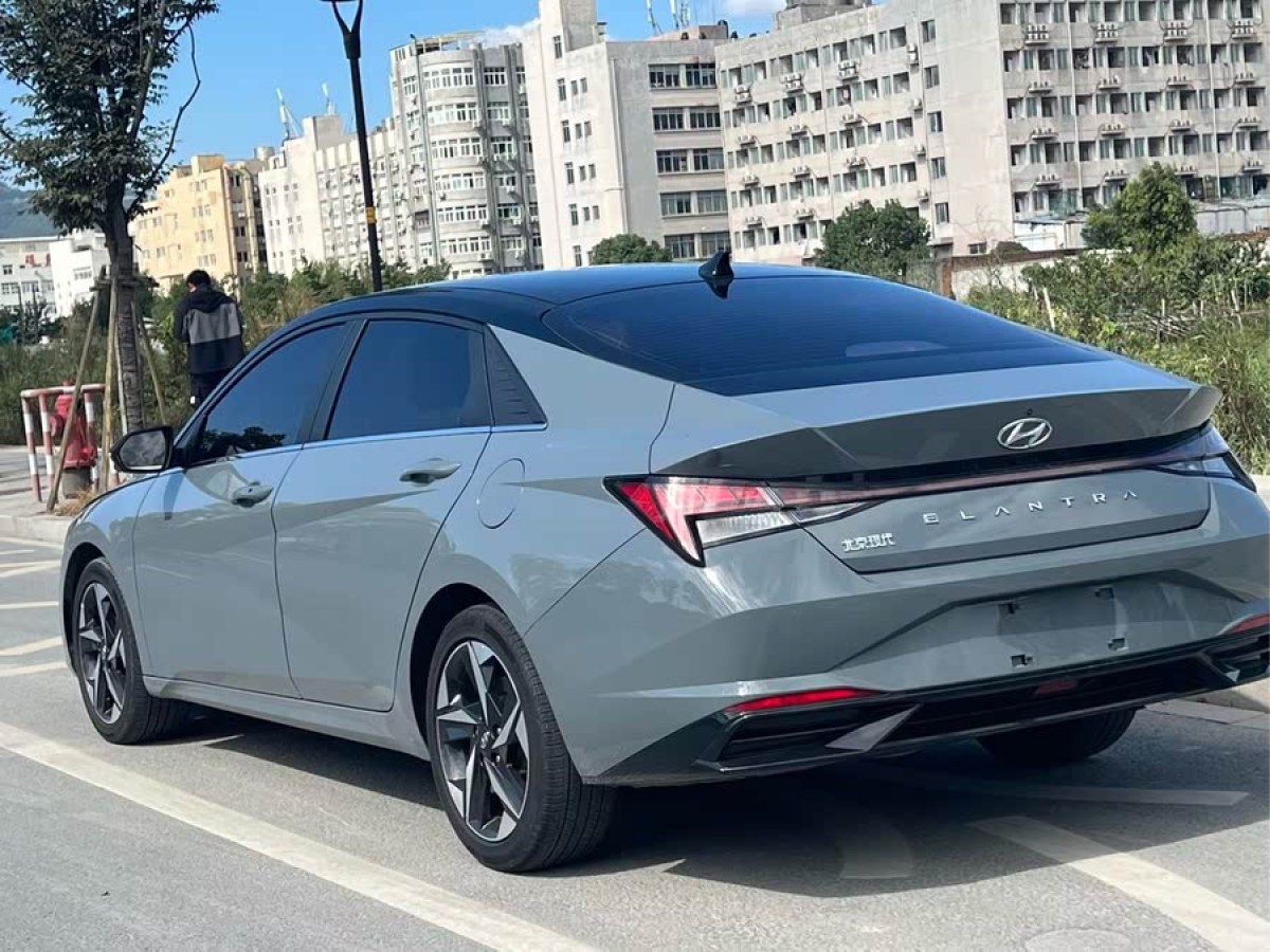 現(xiàn)代 伊蘭特  2022款 1.5L CVT LUX尊貴版圖片