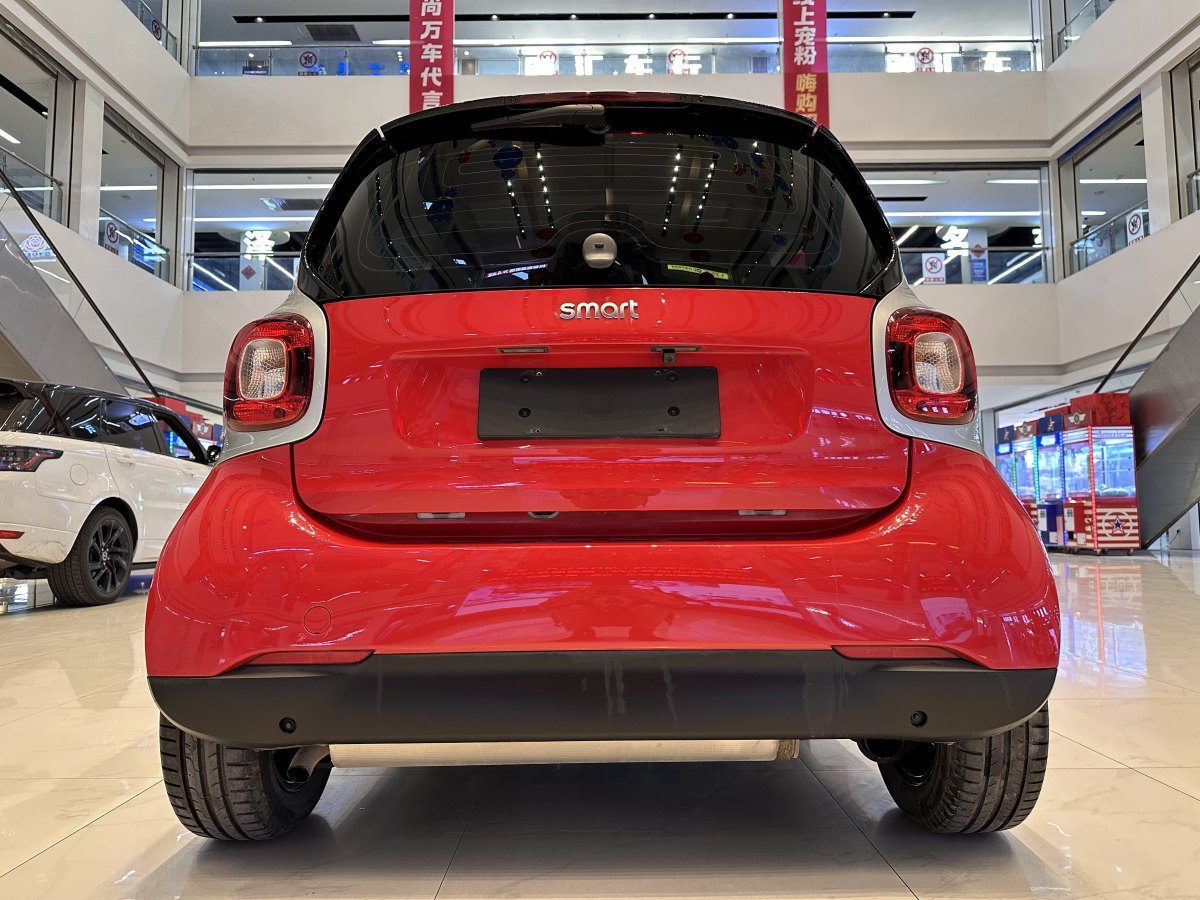 smart fortwo  2018款 1.0L 52千瓦硬頂激情版圖片