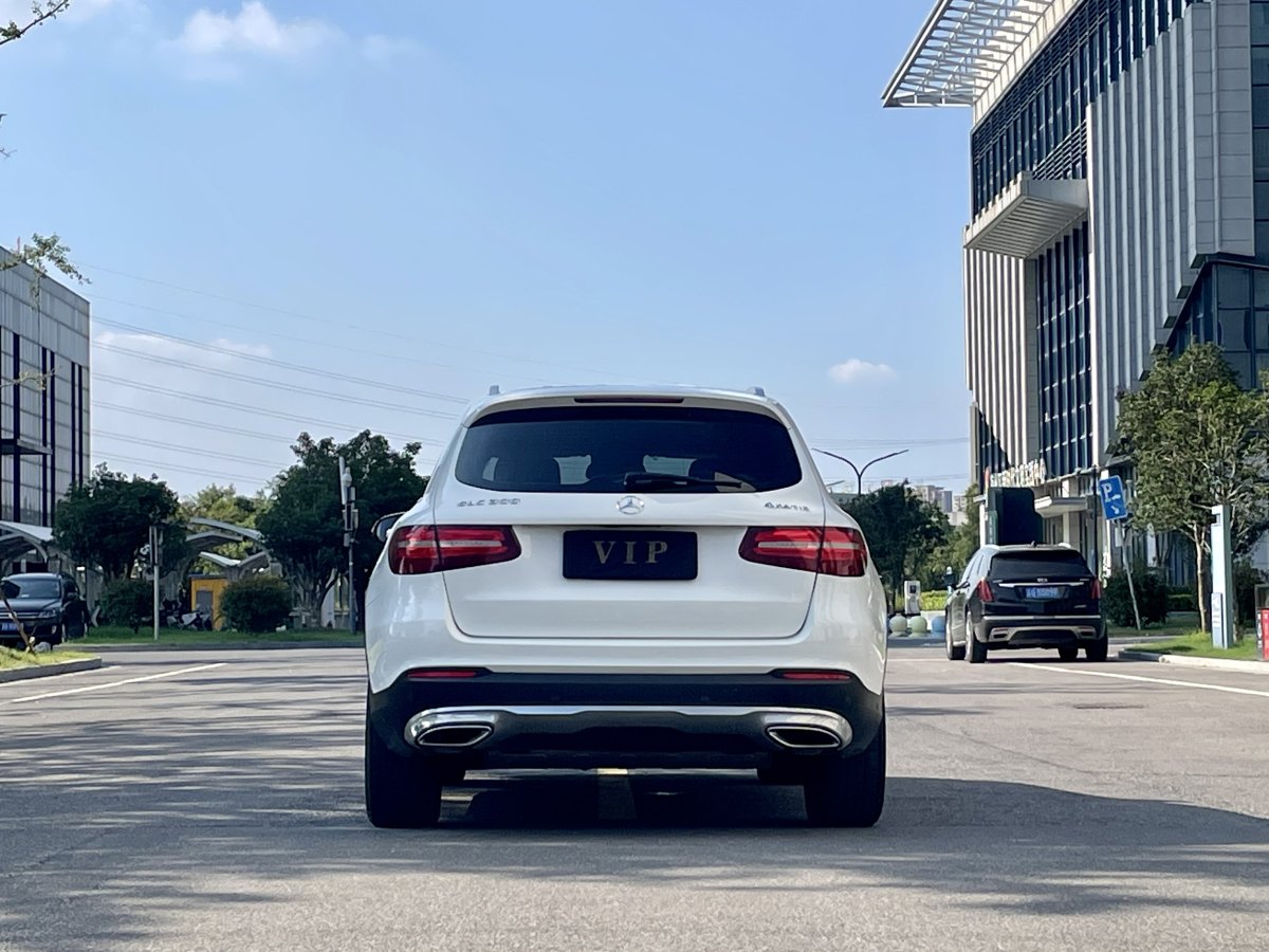 奔馳 奔馳GLC  2016款 GLC 300 4MATIC 豪華型圖片