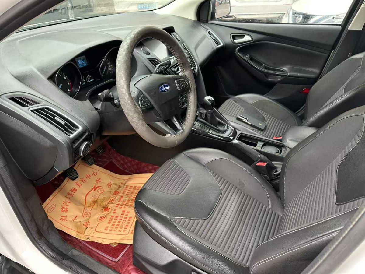 福特 ?？怂? 2017款 三廂 1.6L 手動(dòng)舒適型智行版圖片