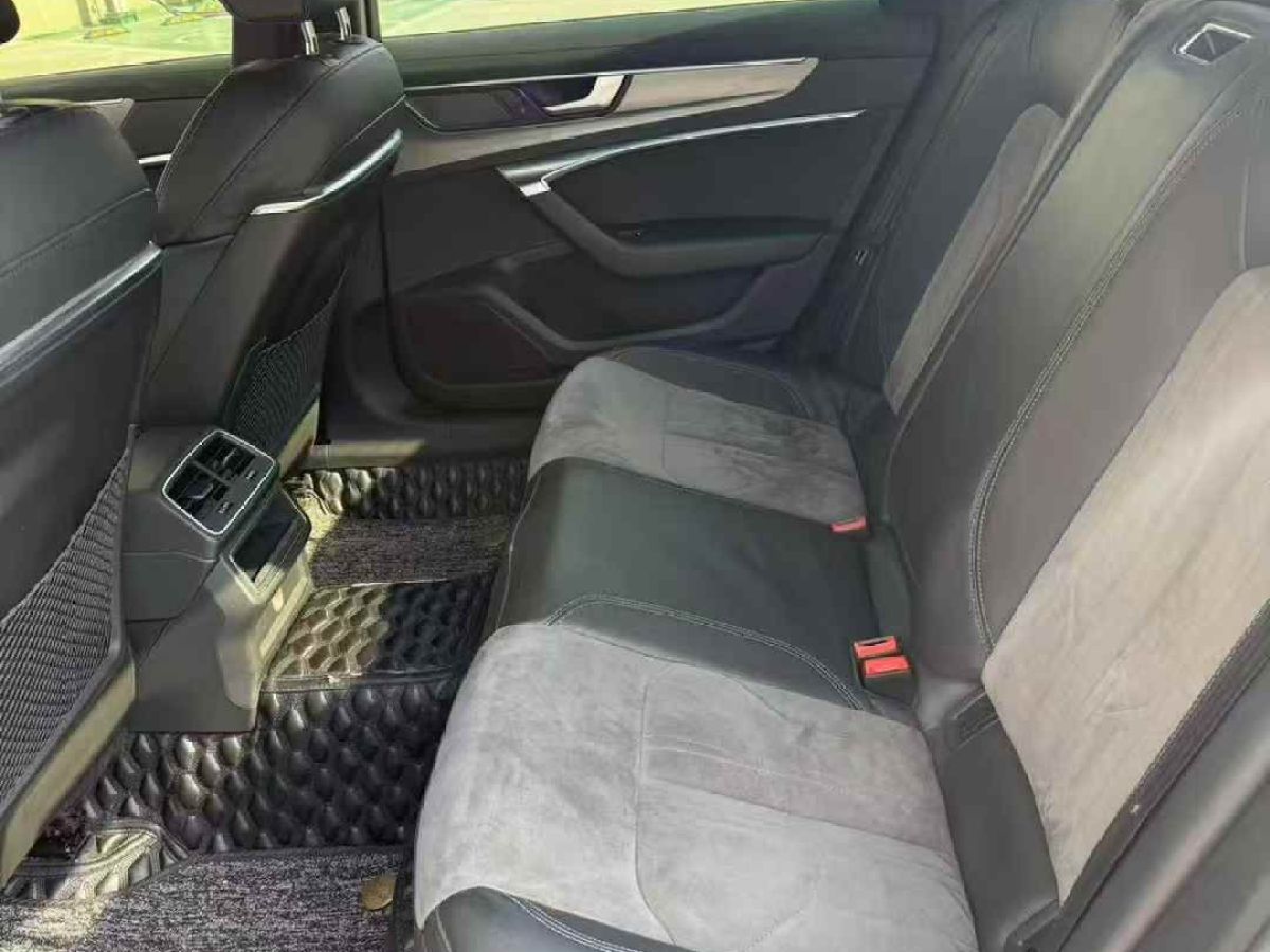 奧迪 奧迪A6L  2020款 40 TFSI 豪華動(dòng)感型圖片