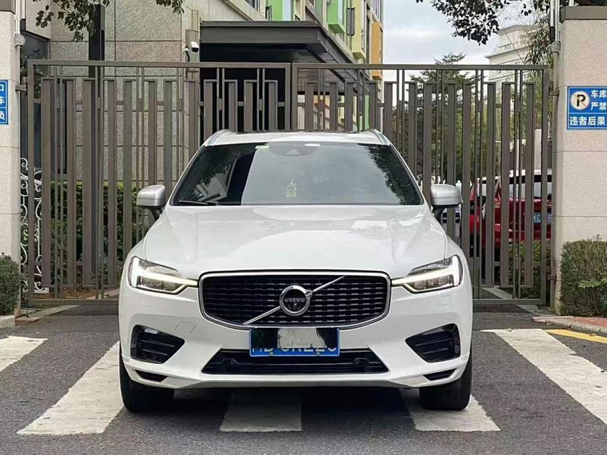 沃爾沃 XC60  2018款 T5 四驅(qū)智雅運動版圖片