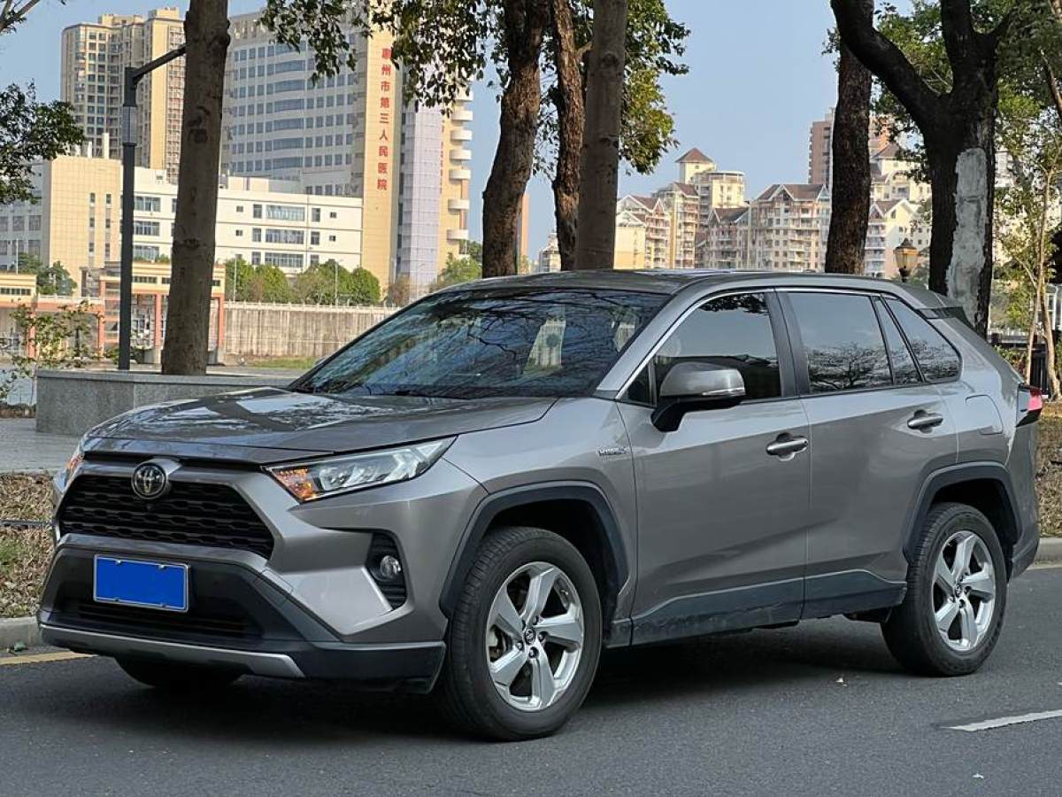 2021年3月豐田 RAV4榮放雙擎E+  2021款 2.5L 兩驅(qū)精英Pro