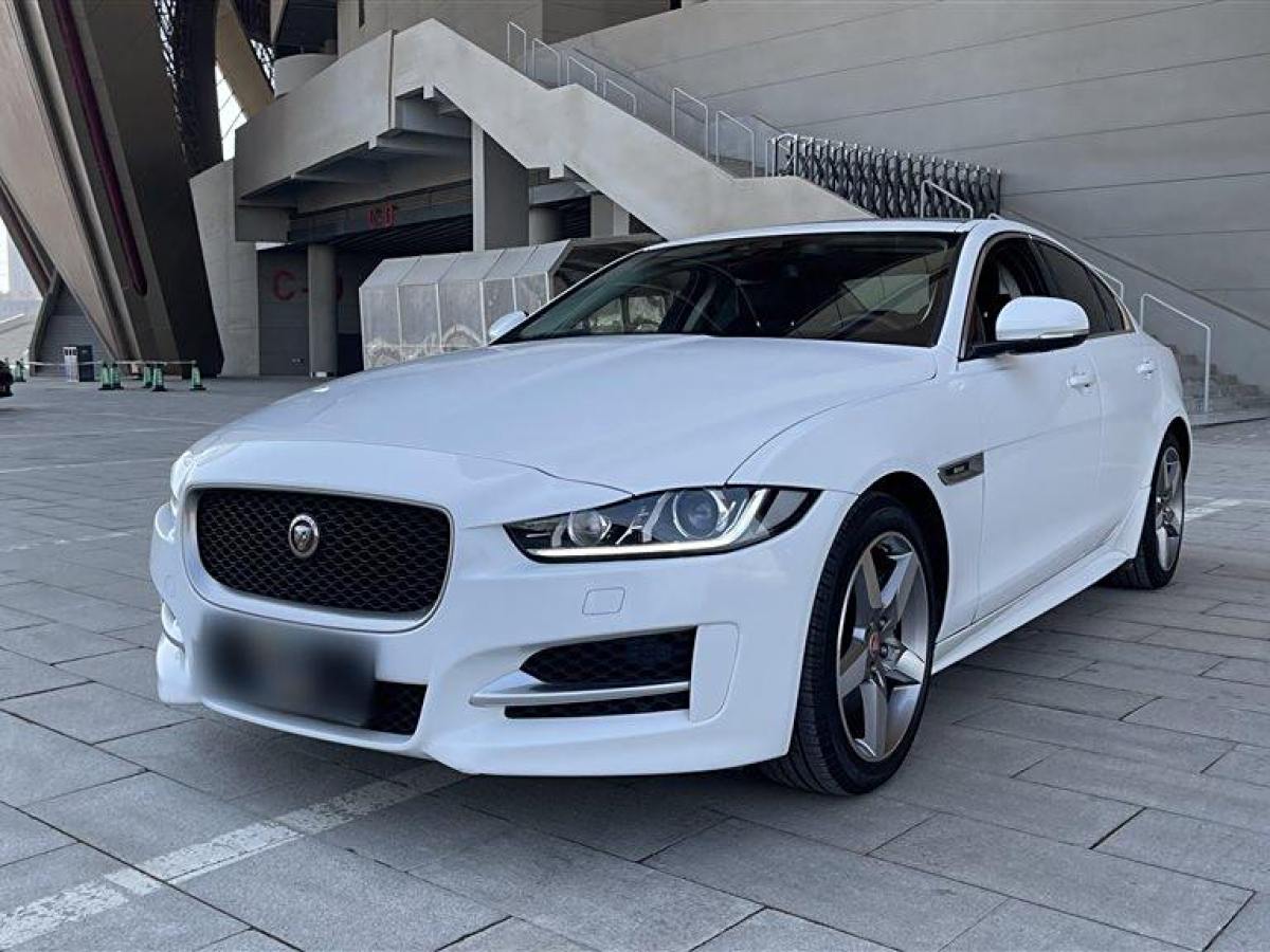 2016年9月捷豹 XE  2017款 2.0T 240PS R-Sport