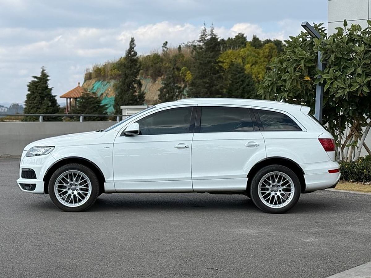 奧迪 奧迪Q7  2011款 3.0 TFSI 專(zhuān)享型(245kW)圖片