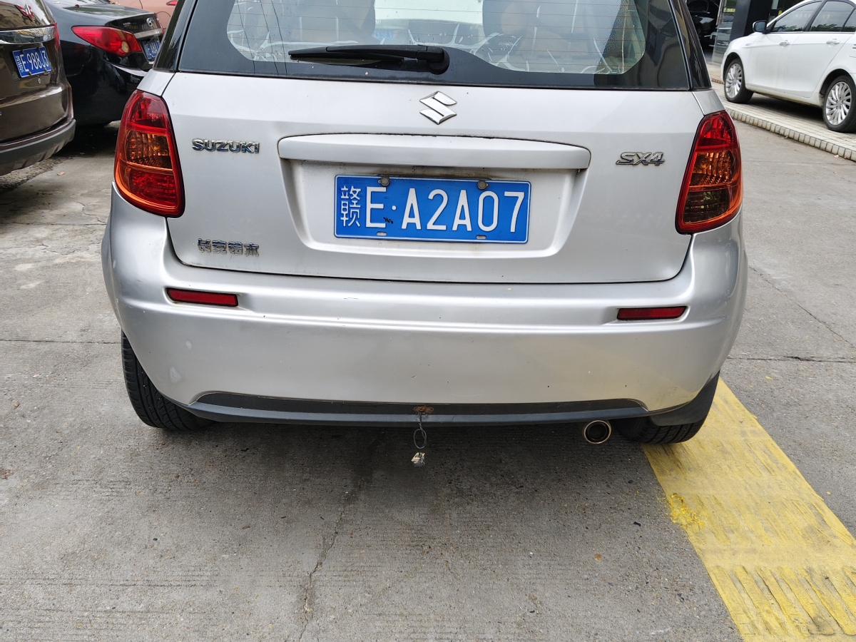 铃木 天语  2011款 SX4 1.6L 两厢运动型图片