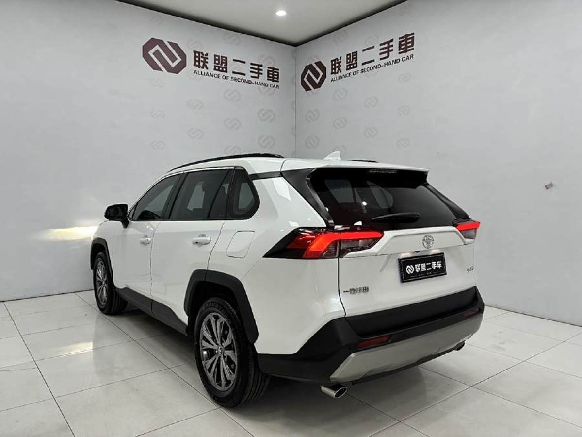 2024年3月豐田 RAV4榮放  2023款 2.0L CVT兩驅風尚Plus版