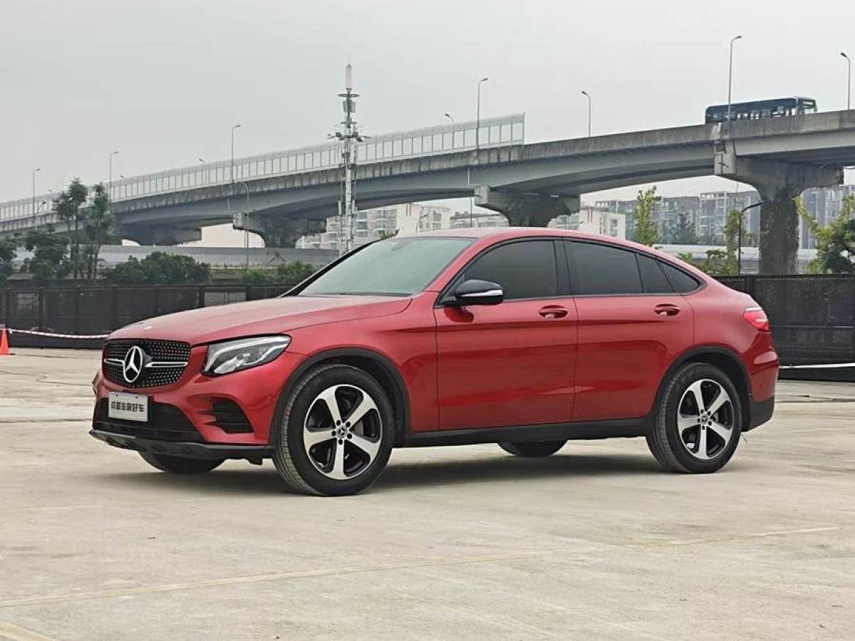 奔馳 奔馳GLC  2023款 GLC 300 4MATIC 轎跑SUV圖片