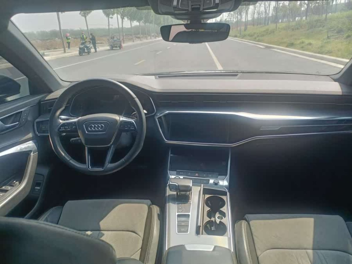 奧迪 奧迪A6L  2019款 40 TFSI 豪華動(dòng)感型圖片