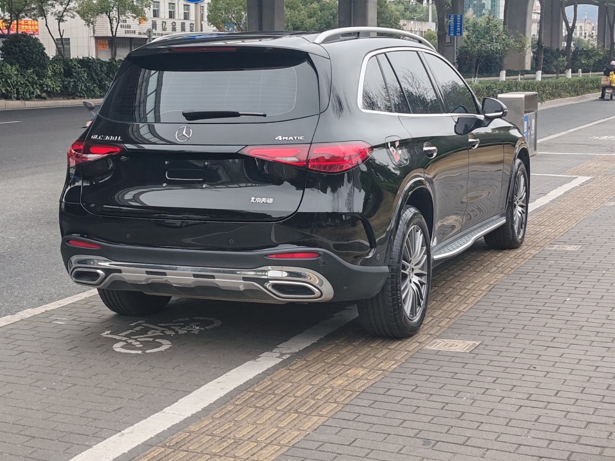 奔馳 奔馳GLC  2018款 改款 GLC 300 4MATIC 動感型圖片