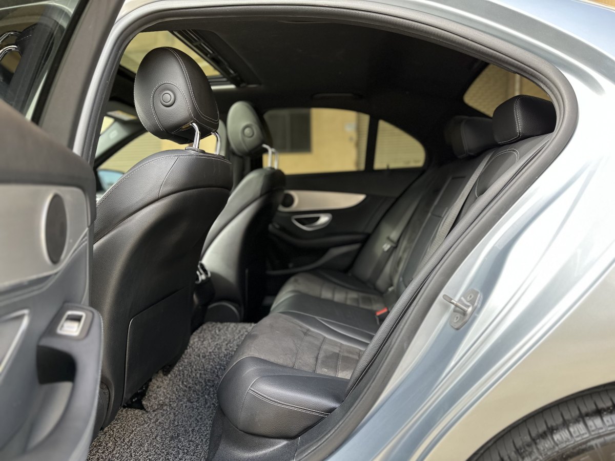 奔驰 奔驰C级  2017款 改款 C 200 运动版图片